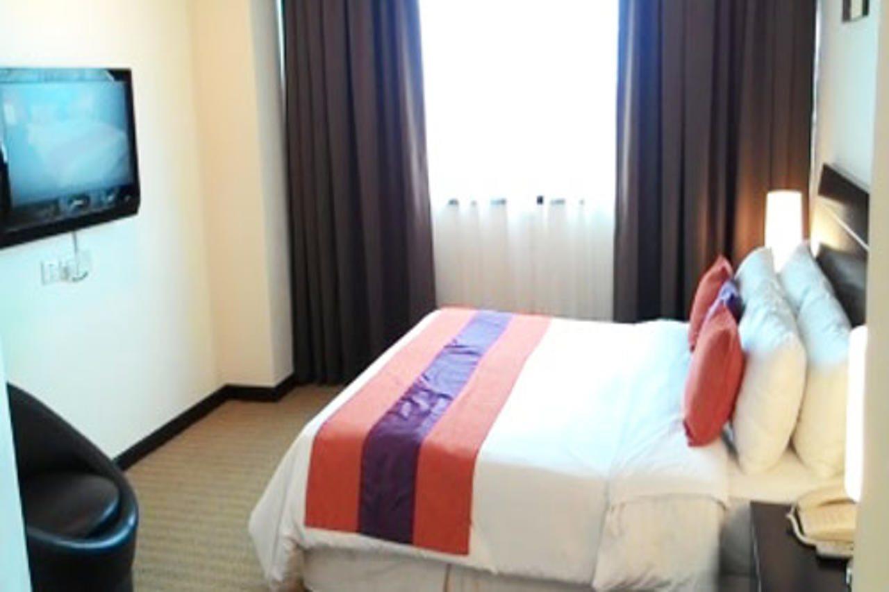 קוצ'ינג Hock Lee Hotel & Residences מראה חיצוני תמונה